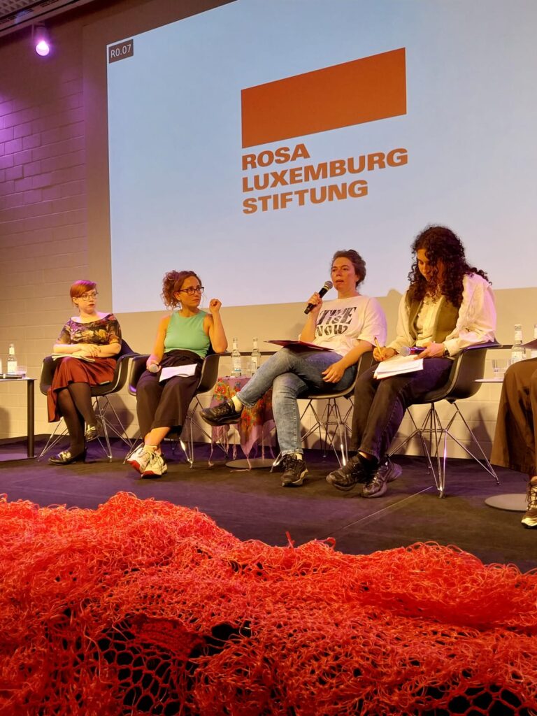 De Ni Una Menos a Jin Jiyan Azadî: intercambio de experiencias en la Fundación Rosa Luxemburg